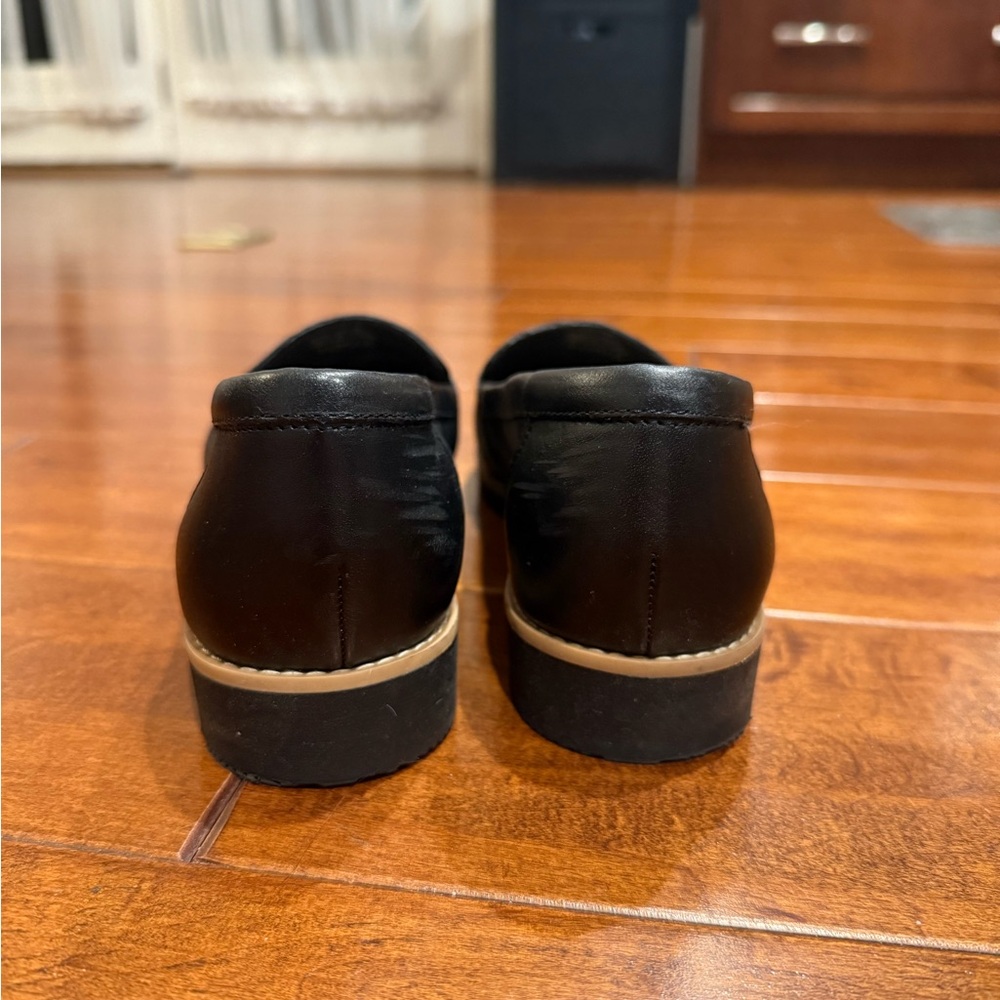 Aldo Women's Classic Black Loafers - Picture 4 of 7